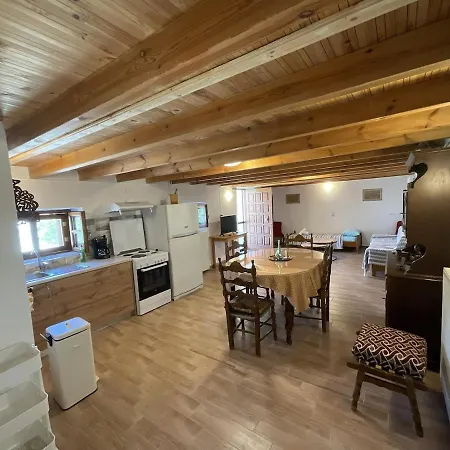 VΛ Village house 'Liodentro' *