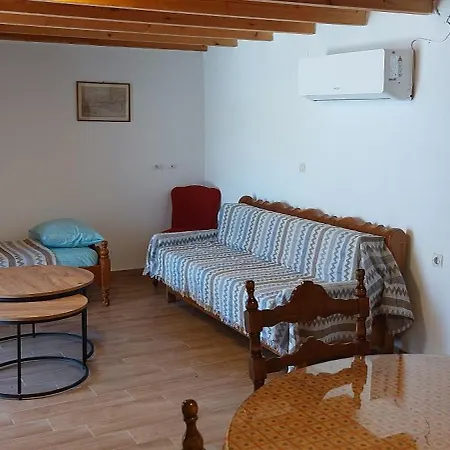 VΛ Village house 'Liodentro' Stefania