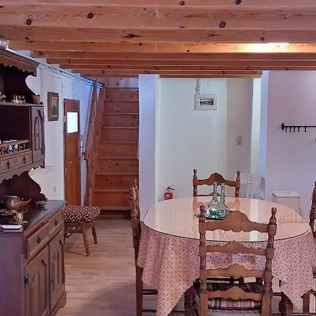 VΛ Village house 'Liodentro' * Stefania