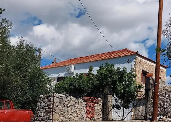 Σπίτι διακοπών Vλ Village House 'Liodentro' *